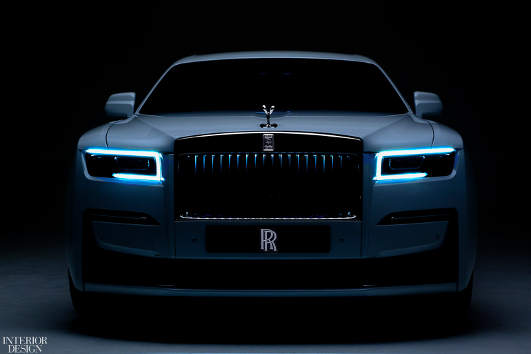 2023 RollsRoyce Phantom debuts with new illuminated grille  The Business  Standard